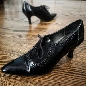 Black Oxford Heel